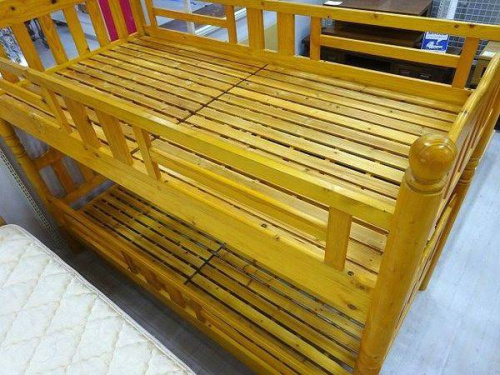 ベッドの中古家具