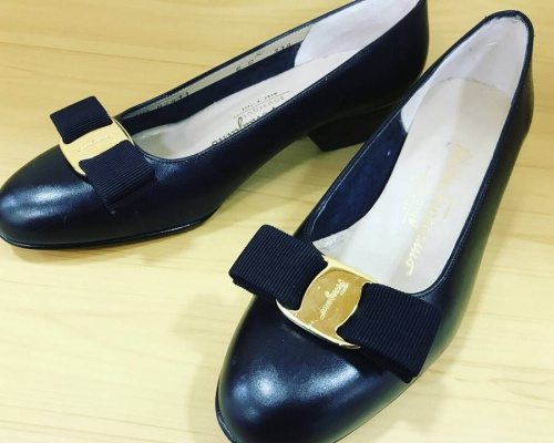 中古 衣類 京都の靴 Salvatore Ferragamo リボンパンプス