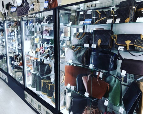 宇治 Salvatore Ferragamoのブランド 京都 買取