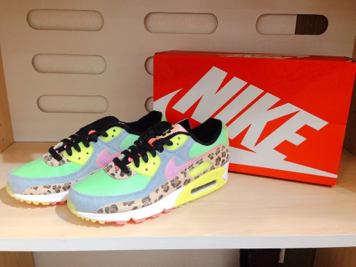 スニーカー　買取　京都のNIKE　買取