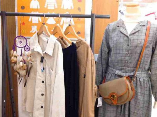 リサイクルショップ　宇治の秋物　買取