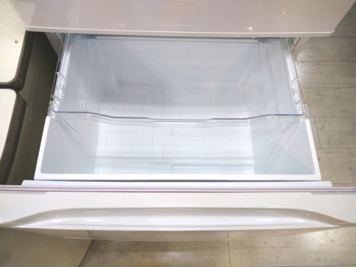 中古冷蔵庫の３ドア冷蔵庫