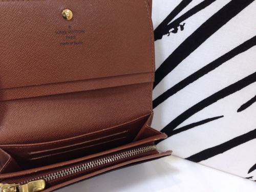 ルイヴィトンの財布