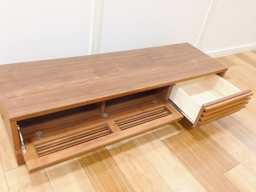 ローボード・テレビ台の大川家具