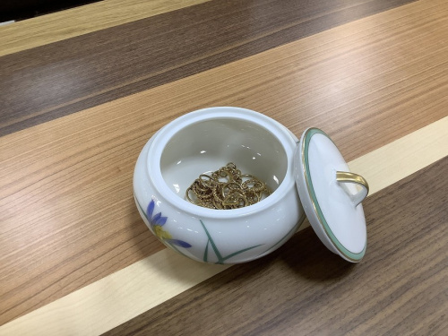 香蘭社のアクセサリーケース