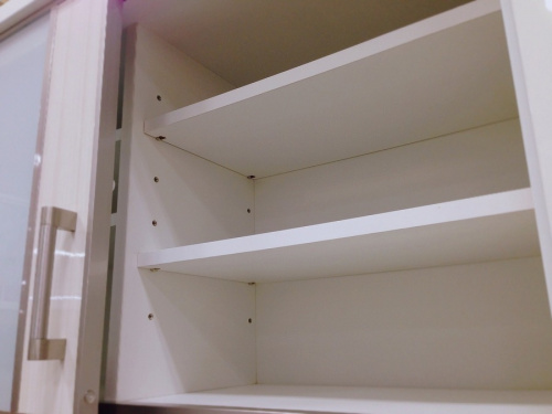 ニトリの２枚扉