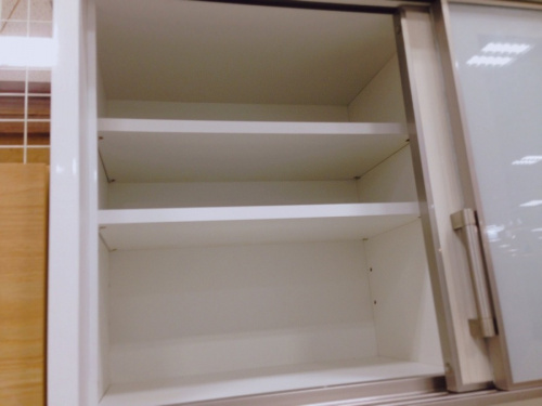 ２枚扉のリサイクルショップ