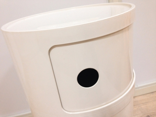 Kartell（カルテル）の中古家具