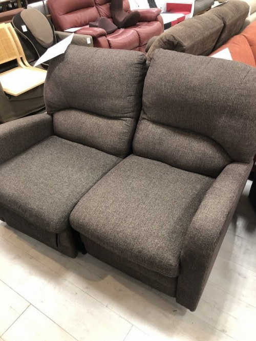家具のベッド