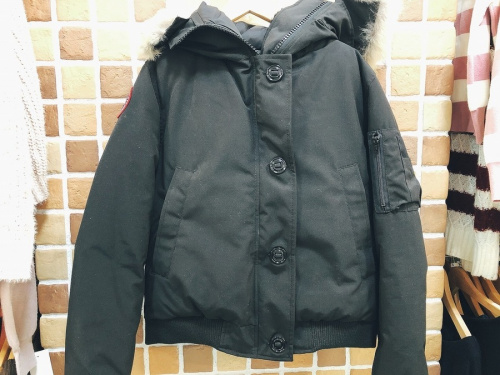ニットのMONCLER