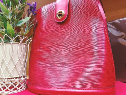 バッグのLouisVuitton