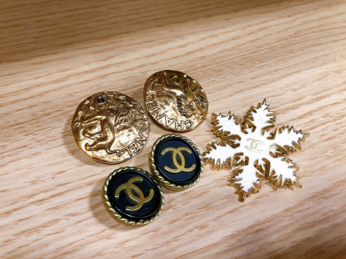 ブランド・ラグジュアリーのアクセサリー