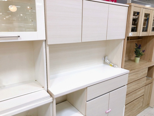 家具のカップボード・食器棚