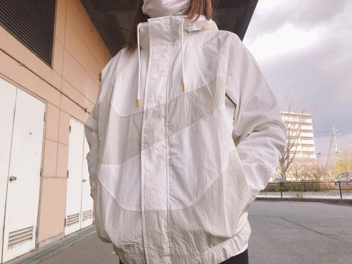 パーカーのジャケット