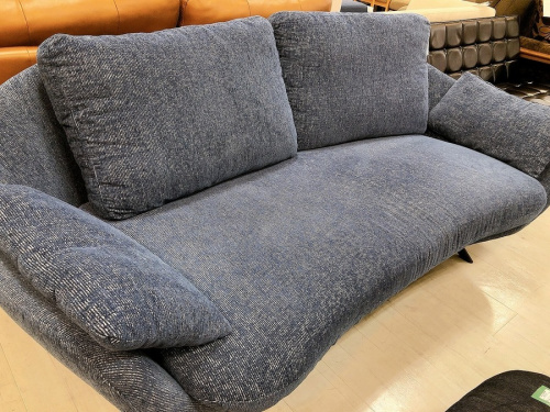 家具のソファ