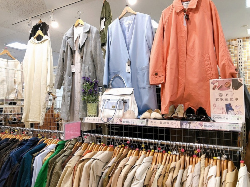 古着の春物衣類