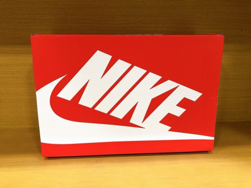 NIKE
