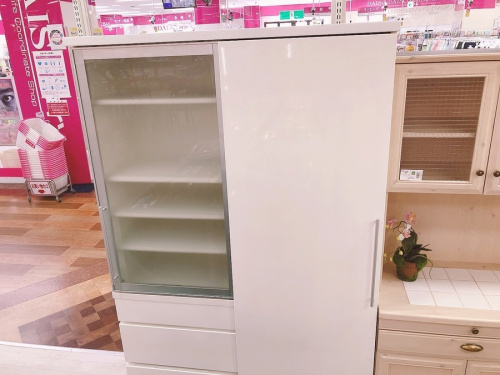 家具のカップボード・食器棚