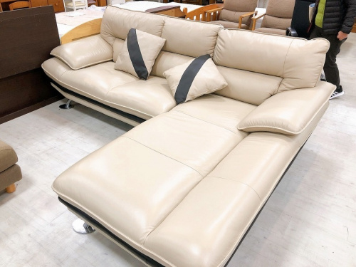家具のソファ