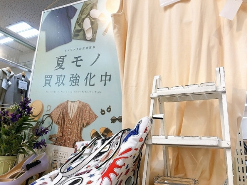 レディースファッションのTシャツ