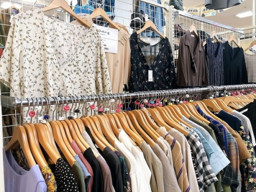 衣類の夏物アイテム