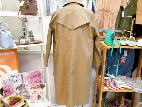 トレンチコートのtissu