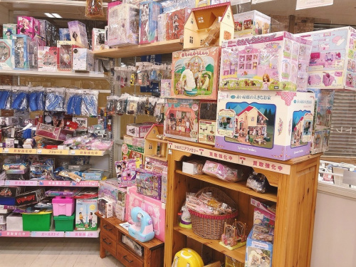 トミカのシルバニアファミリー