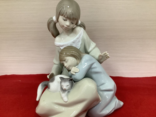 置物のLLADRO