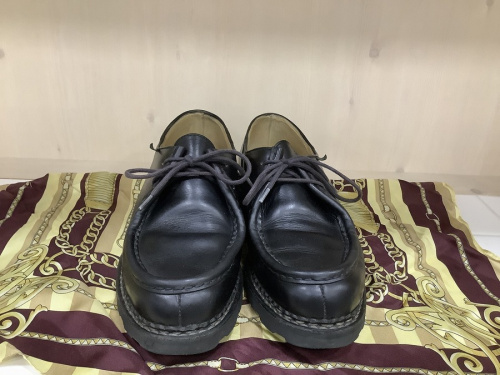 靴のレザーシューズ