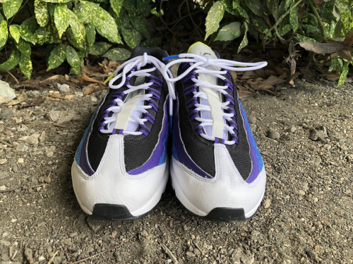 スニーカーのNIKE