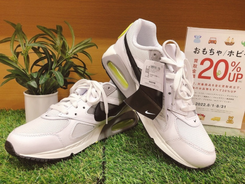 メンズファッションのスニーカー