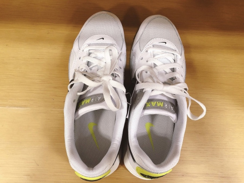 スニーカーのNIKE