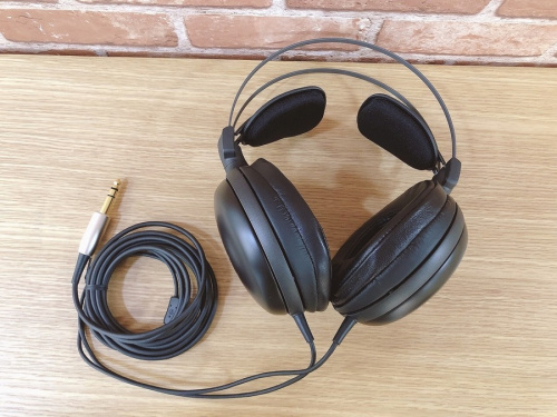 ヘッドホンのaudio-technica