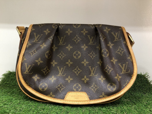 バッグのLOUIS VUITTON