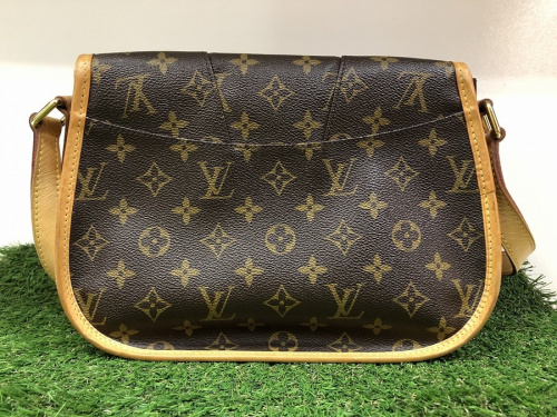 LOUIS VUITTONのルイ・ヴィトン