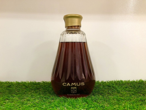 コニャックのカミュ