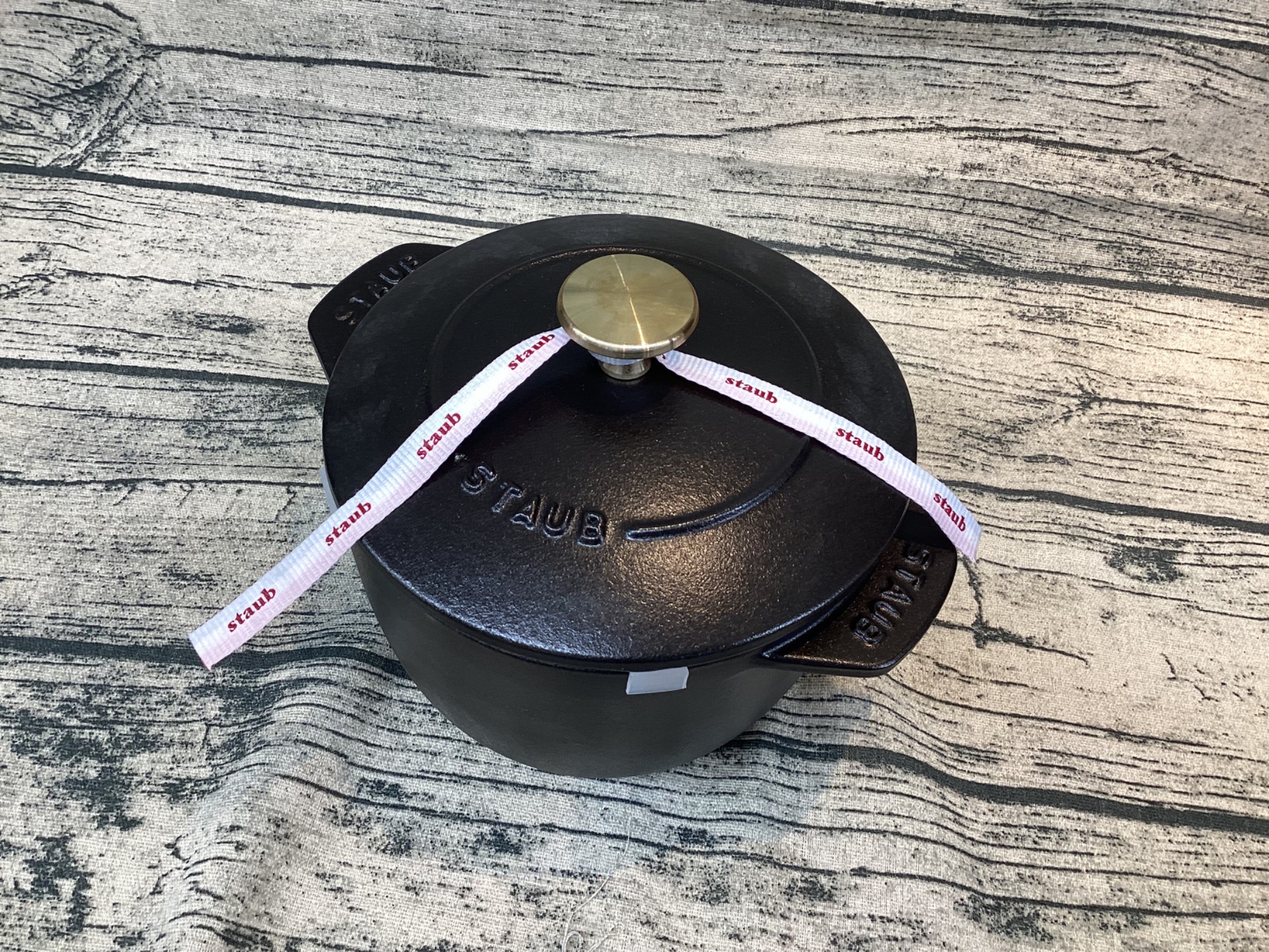 新入荷商品】staub（ストウブ）より、ラ・ココット de GoHANのご紹介