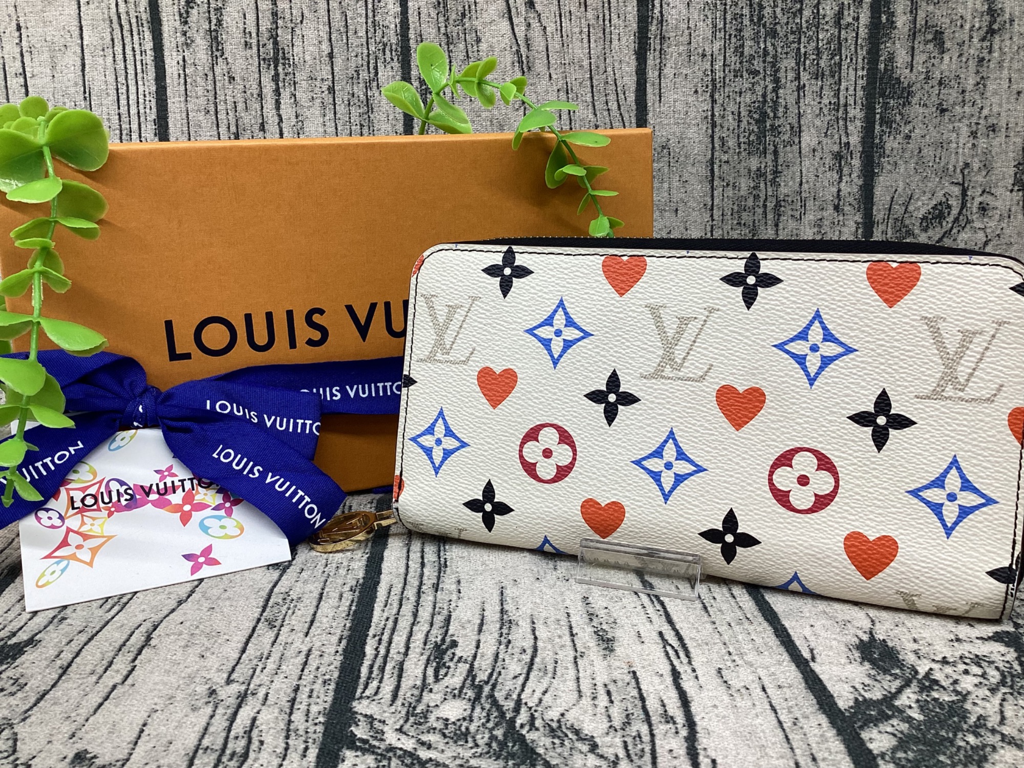 ブランド買取強化中】LOUIS VUITTON（ルイ・ヴィトン）よりジッピー
