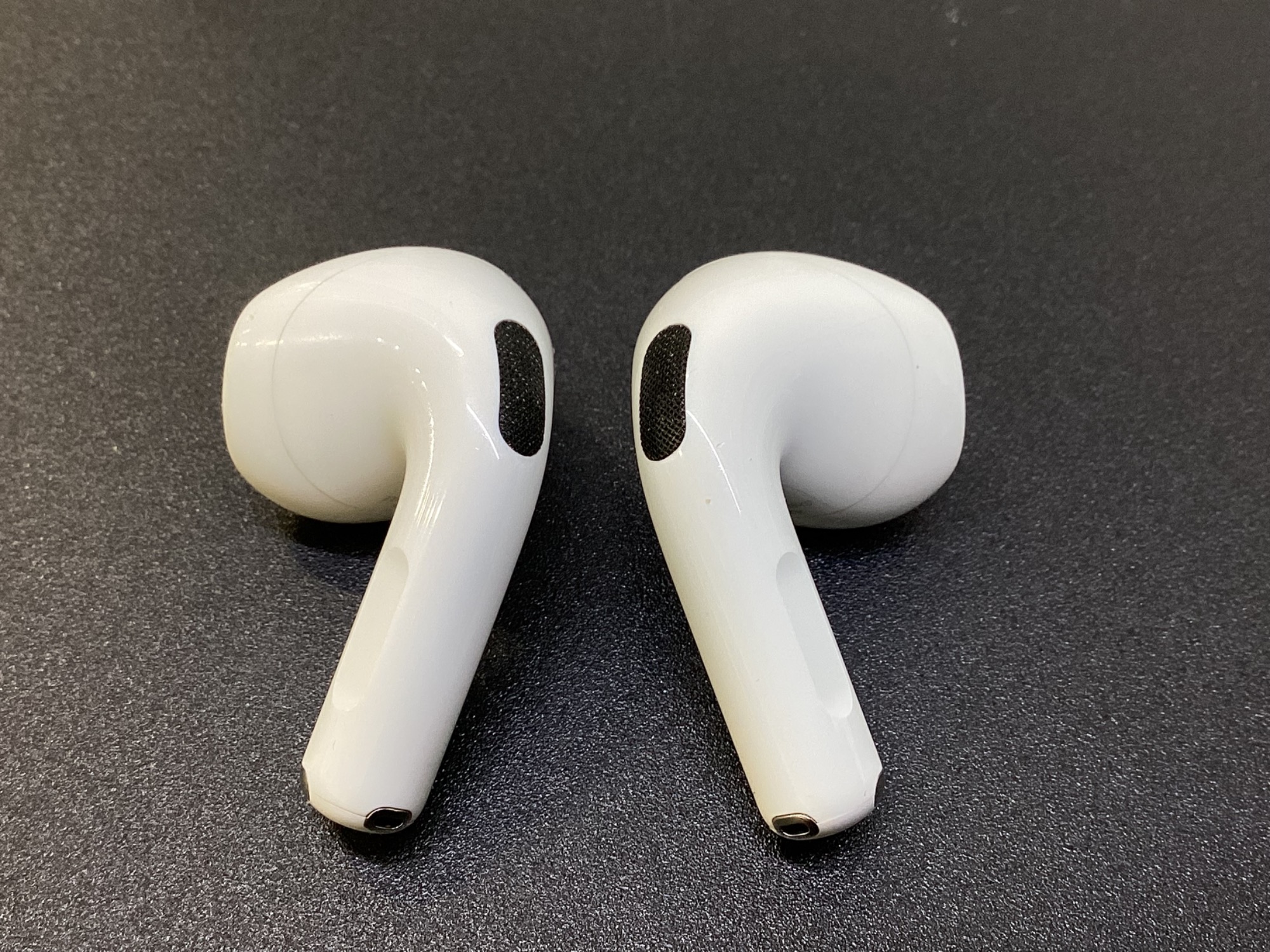 Apple製品買取強化中】Apple（アップル）よりAirPods 4のご紹介です
