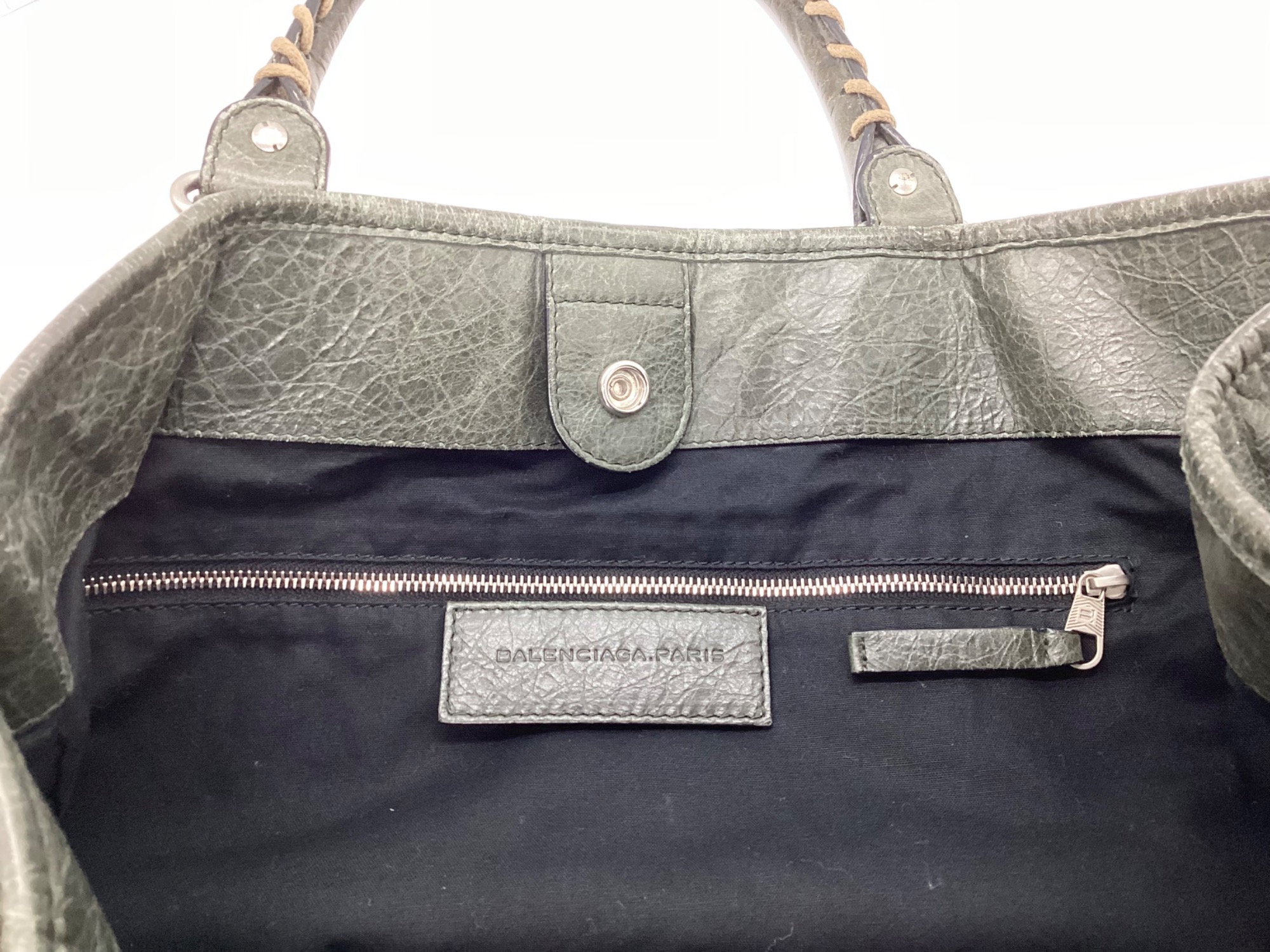 ブランド買取強化中】BALENCIAGA（バレンシアガ）よりClassic Bridge