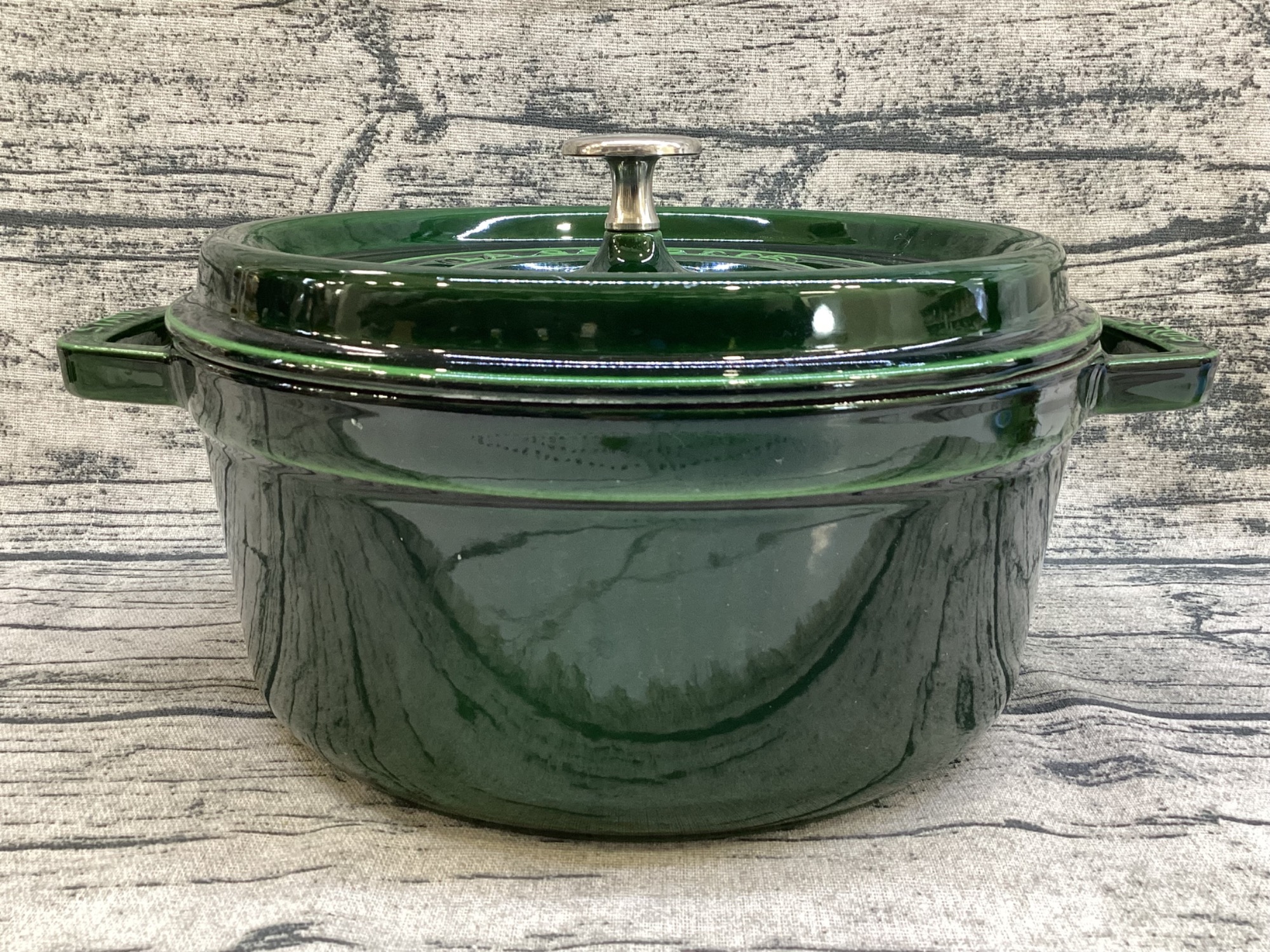 キッチン雑貨買取強化中】Staub（ストウブ）より、両手鍋のご紹介です