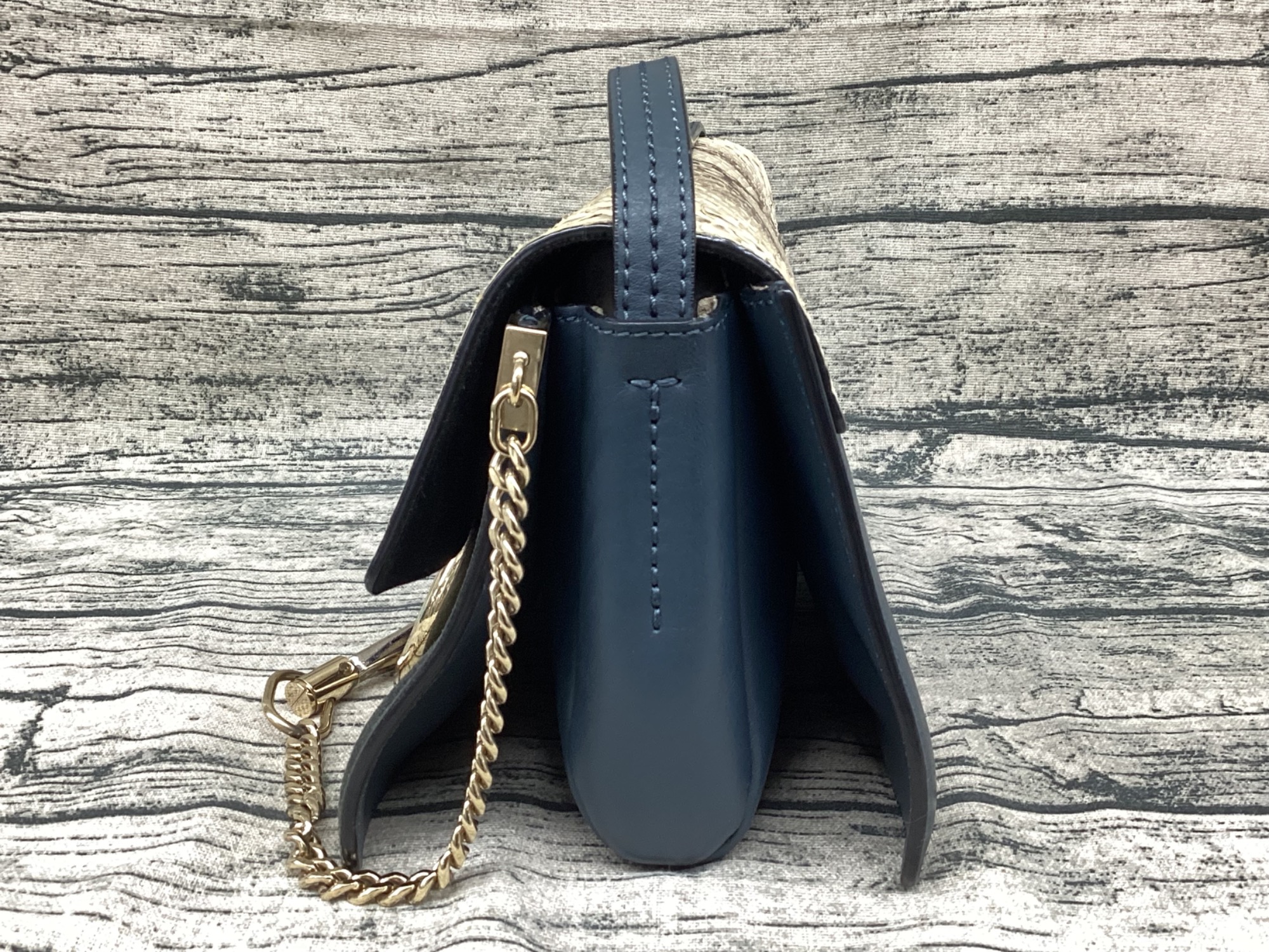 ブランドバック買取強化中】Chloe（クロエ）よりショルダーバックのご