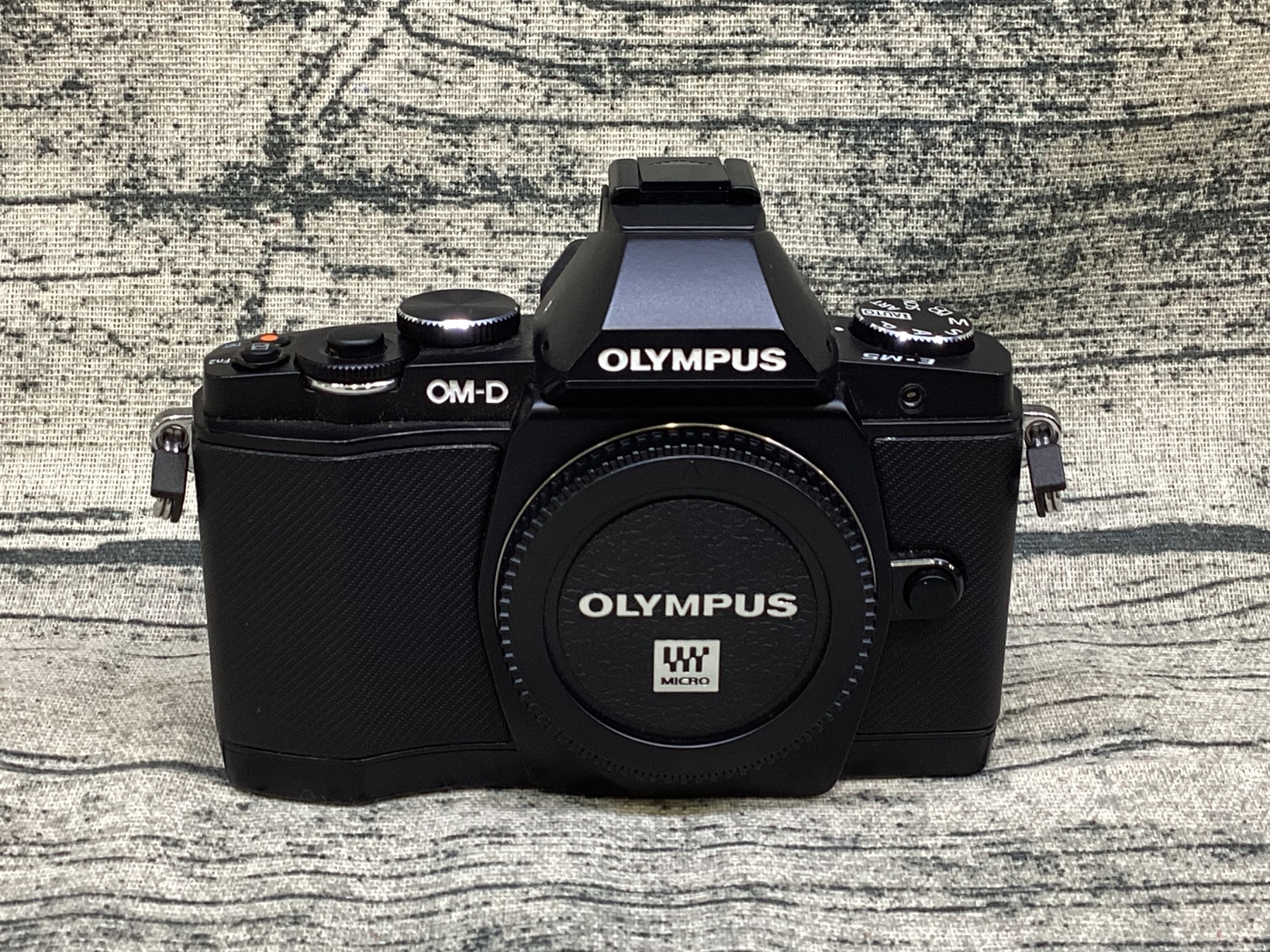 OLYMPUS D-product  中古 中古カメラ買取強化中】OLYMPUS（オリンパス）よりミラーレス一眼