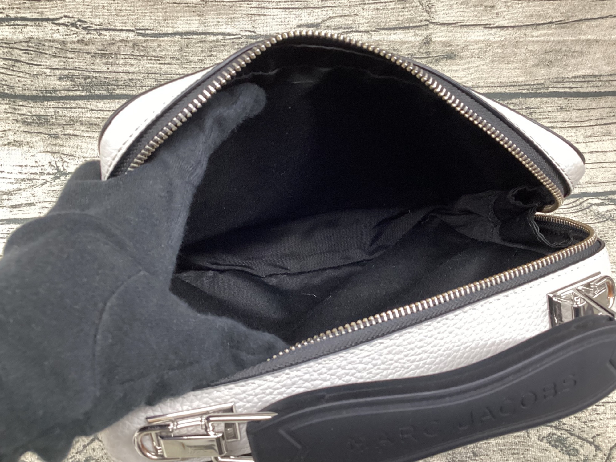 ブランドアイテム買取強化中】MARC JACOBS（マークジェイコブス）より