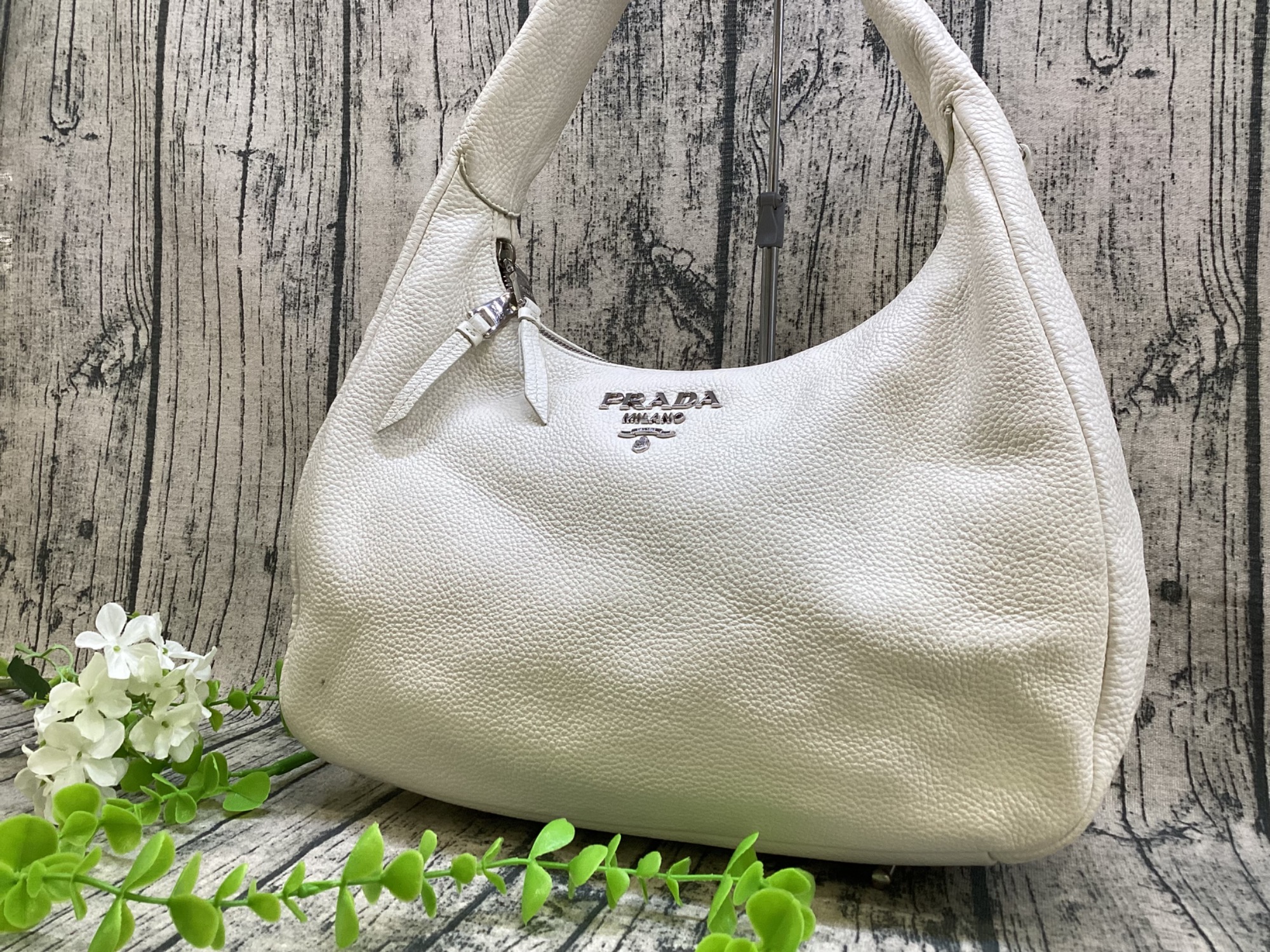 ブランド買取強化中】PRADA（プラダ）より、2WAYバッグのご紹介です