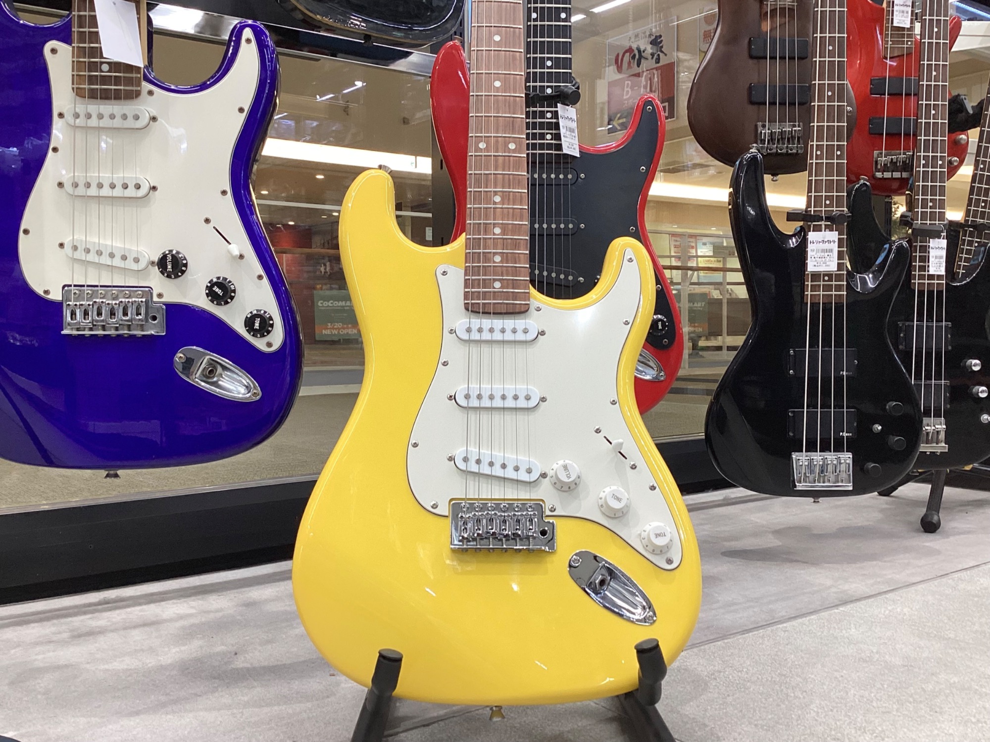 楽器買取強化中】SELDER（セルダー）より、エレキギター のご紹介です