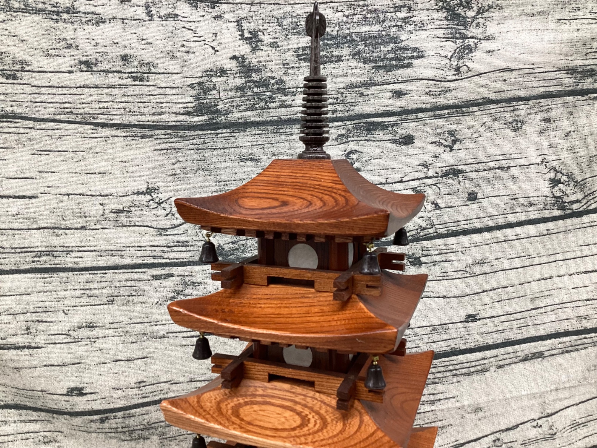 新入荷商品】五重塔モチーフのサイドランプのご紹介です。｜2026年03月