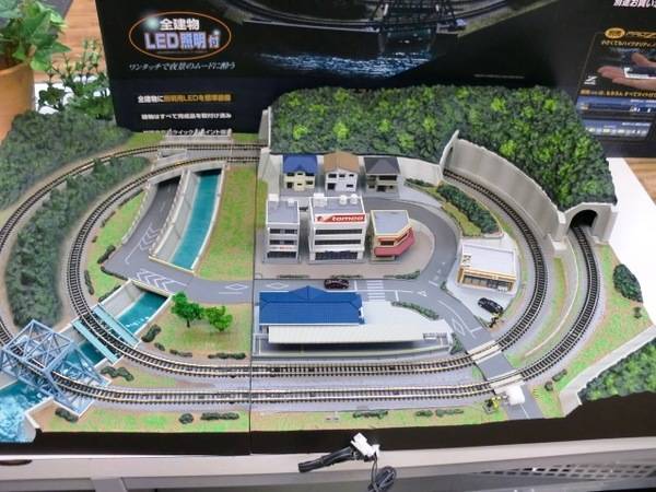 松戸店】完成品ジオラマ！Zゲージのジオラマコースが入荷