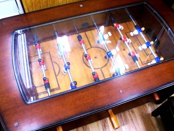 一風変わったテーブルは如何でしょう！サッカーゲームテーブルが入荷