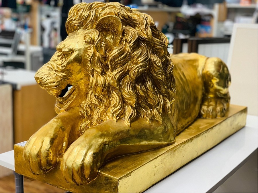 インパクト抜群！幅約93cmのライオンのオブジェが入荷しました！【松戸